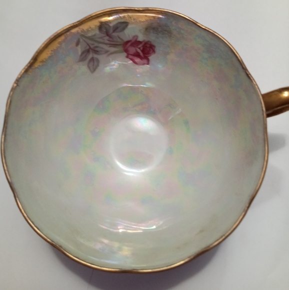 Vintage Teacup and Saucer - Picture 4 of 4